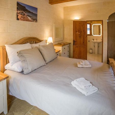 ナダ Gozo Spirit Bed & Breakfast エクステリア 写真